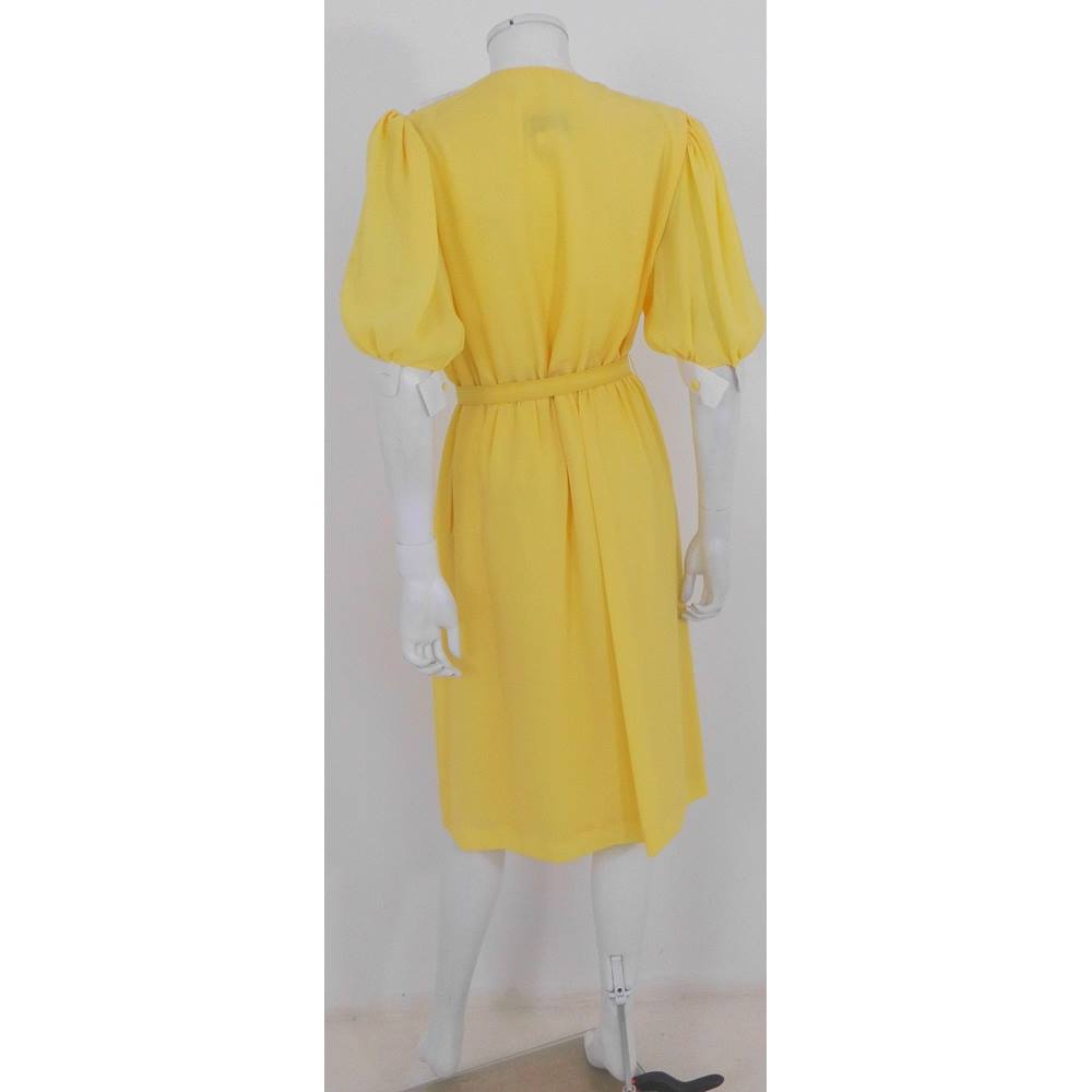 Cute Yellow Vintage Dress